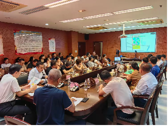 海口市交通港航局召开出租汽车（网约车）行业教育警示会